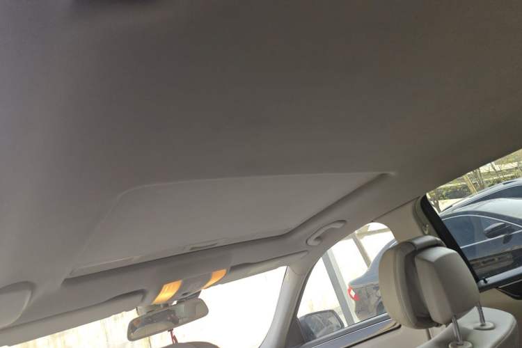Used Mercedes-Benz E-Class 2014 E 260 L Sport Edition Headliner