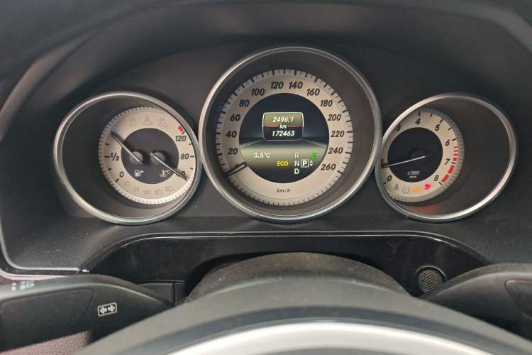 Used Mercedes-Benz E-Class 2014 Restyled E 260 L Sport Edition Instrument Cluster