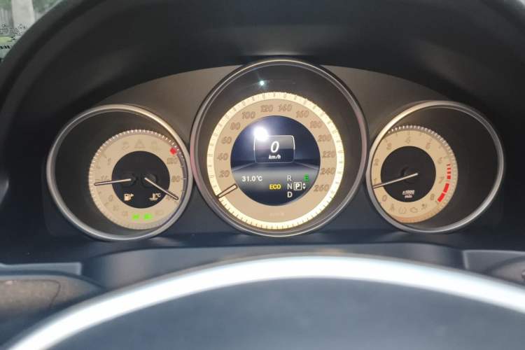 Used Mercedes-Benz E-Class 2014 E 200 Coupe Instrument Cluster