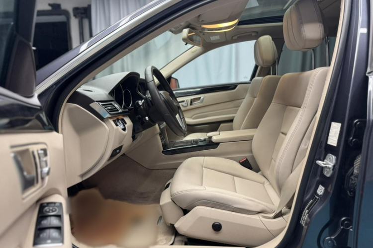 Used Mercedes-Benz E-Class 2014 Restyled E 260 L Sport Edition Interior 5