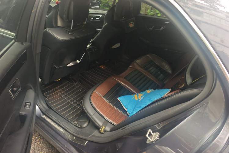Used Mercedes-Benz E-Class 2014 E 260 L Sport Edition Left Rear Seat