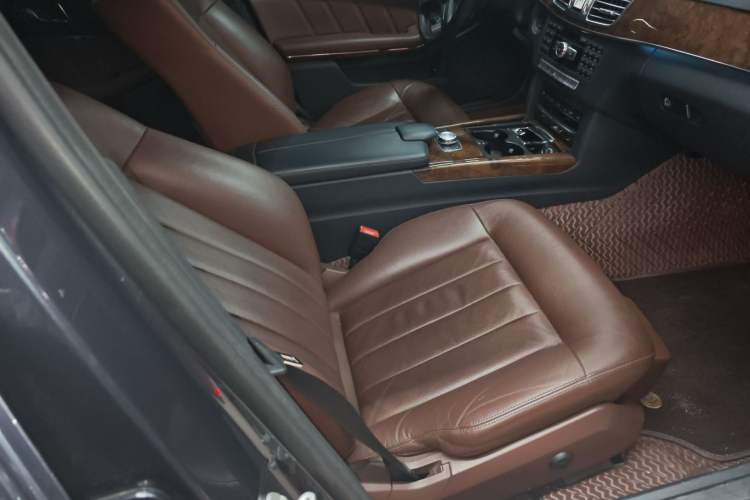 Used Mercedes-Benz E-Class 2014 E 260 L Luxury Model Right Front Seat