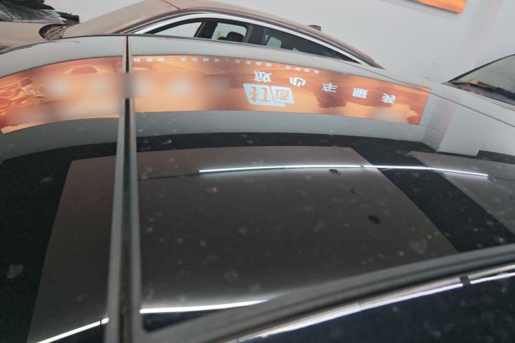 Used Mercedes-Benz E-Class 2014 E 260 L Luxury Model Roof