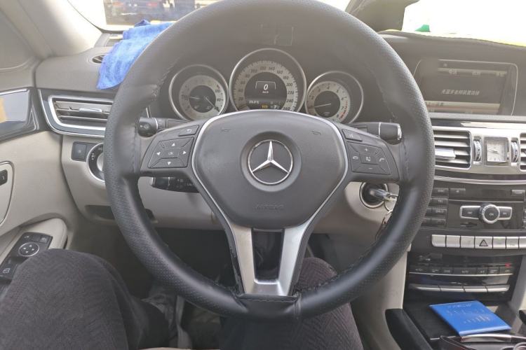 Used Mercedes-Benz E-Class 2014 E 260 L Sport Edition Steering Wheel