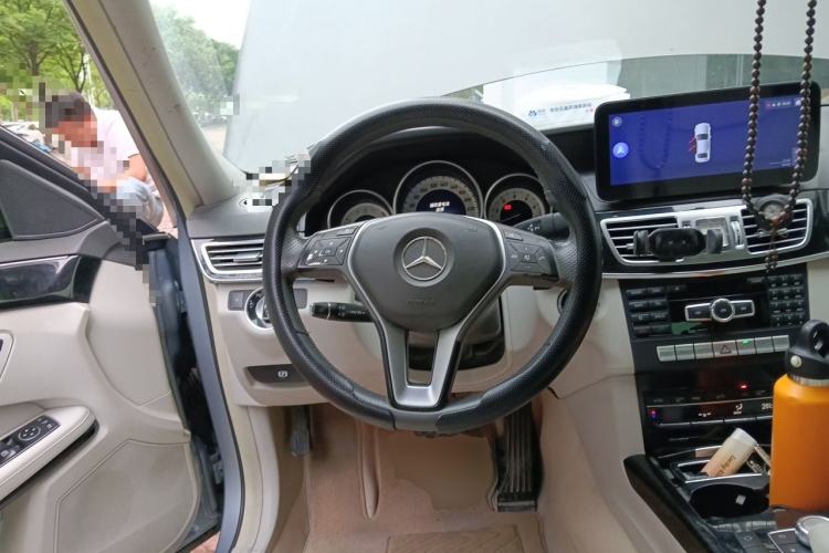 Used Mercedes-Benz E-Class 2014 E 260 L Sport Edition Steering Wheel