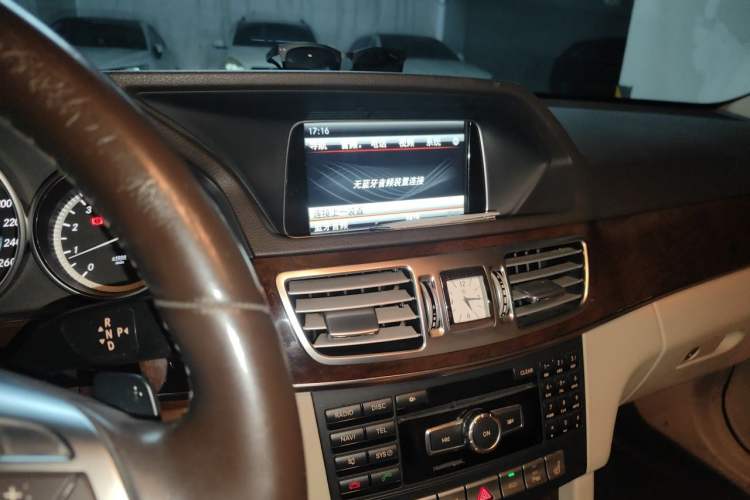 Used Mercedes-Benz E-Class 2014 E 260 L Luxury Model Audio And AC Panel