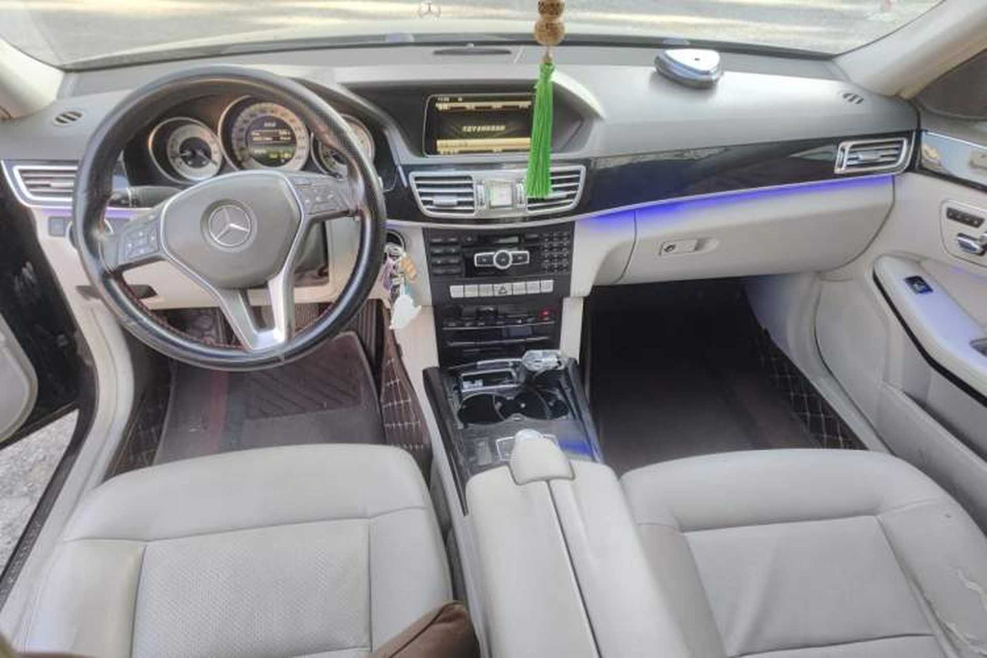 Used Mercedes-Benz E-Class 2014 E 260 L Sport Edition Center Console
