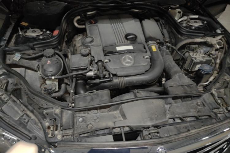 Used Mercedes-Benz E-Class 2014 E 260 L Luxury Model Engine Bay