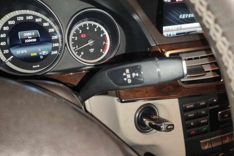 Used Mercedes-Benz E-Class 2014 E 260 L Luxury Model Gear Lever