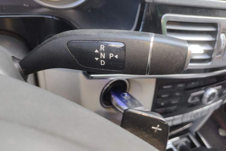 Used Mercedes-Benz E-Class 2014 E 260 L Sport Edition Gear Lever