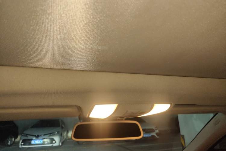 Used Mercedes-Benz E-Class 2014 E 260 L Luxury Model Headliner