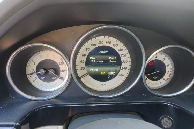 Used Mercedes-Benz E-Class 2014 E 260 L Sport Edition Instrument Cluster