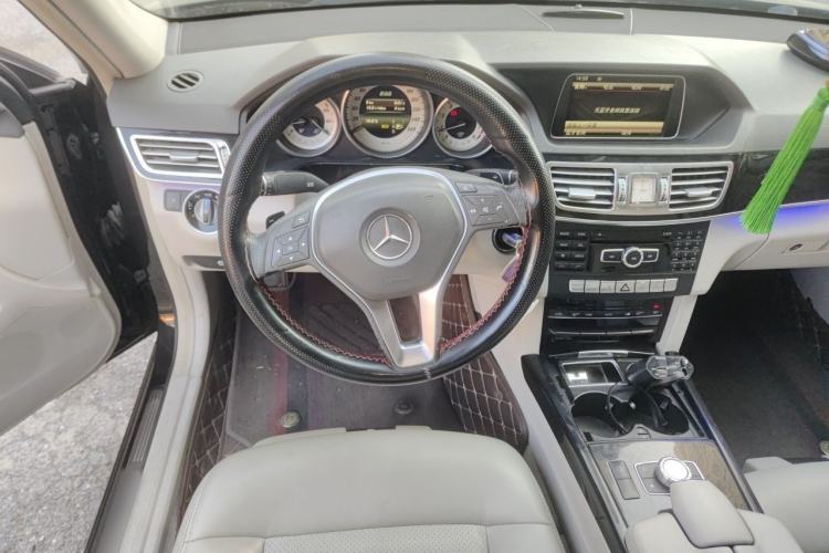 Used Mercedes-Benz E-Class 2014 E 260 L Sport Edition Steering Wheel