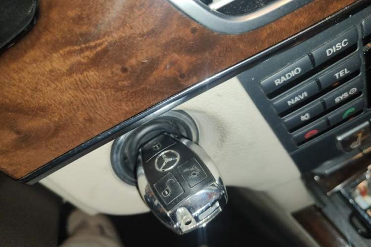 Used Mercedes-Benz E-Class 2014 E 260 L Luxury Model Vehicle Key