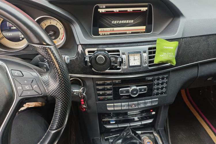 Used Mercedes-Benz E-Class 2014 E 260 L Sport Edition Audio And AC Panel