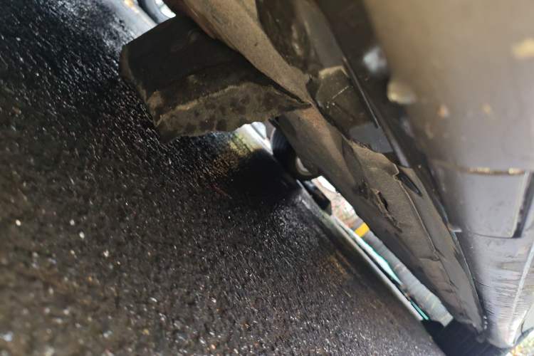 Used Mercedes-Benz E-Class 2014 E 260 L Sport Edition Chassis Front Left
