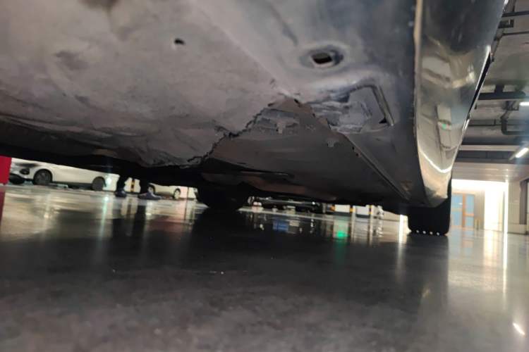 Used Mercedes-Benz E-Class 2014 E 260 L Sport Edition Chassis Rear Right