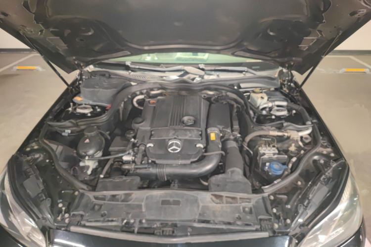 Used Mercedes-Benz E-Class 2014 E 260 L Sport Edition Engine Bay