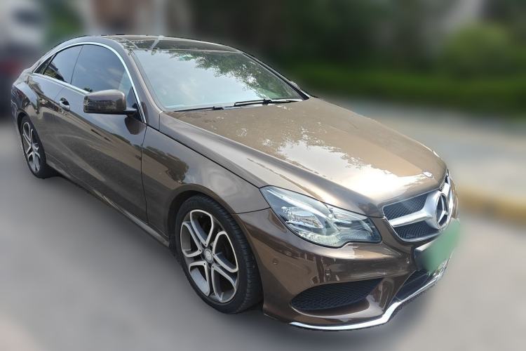Used Mercedes-Benz E-Class 2014 E 200 Coupe Front Right 45 Deg