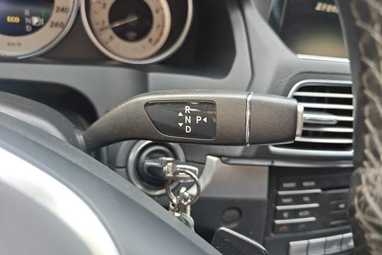 Used Mercedes-Benz E-Class 2014 E 200 Coupe Gear Lever
