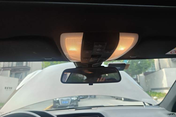 Used Mercedes-Benz E-Class 2014 E 200 Coupe Headliner