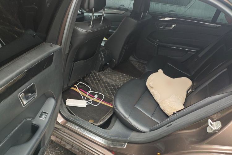 Used Mercedes-Benz E-Class 2014 E 260 L Sport Edition Left Rear Seat
