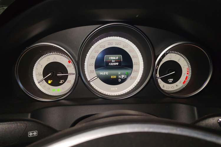 Used Mercedes-Benz E-Class 2014 E 200 Coupe Instrument Cluster