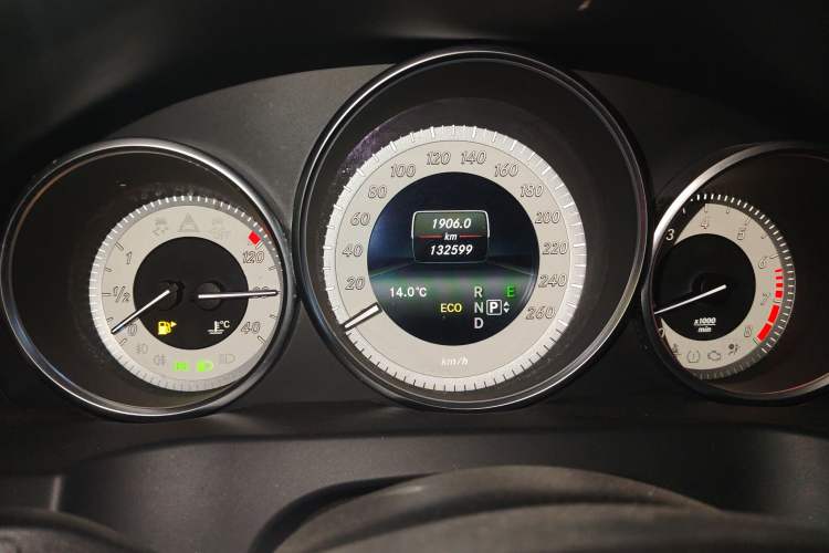 Used Mercedes-Benz E-Class 2014 E 200 Coupe Odometer Close Up