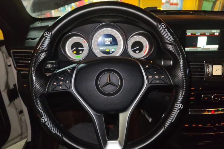 Used Mercedes-Benz E-Class 2014 E 200 Coupe Steering Wheel