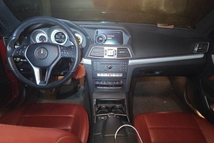 Used Mercedes-Benz E-Class 2014 E 260 Coupe Center Console