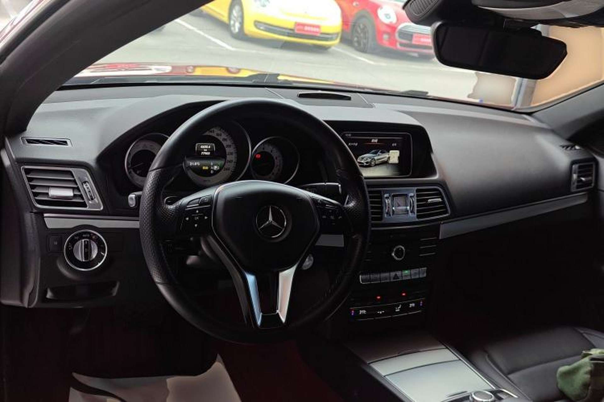 Used Mercedes-Benz E-Class 2014 E 260 Convertible Coupe Center Console