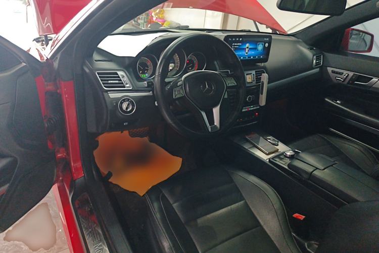 Used Mercedes-Benz E-Class 2014 E 200 Coupe Center Console