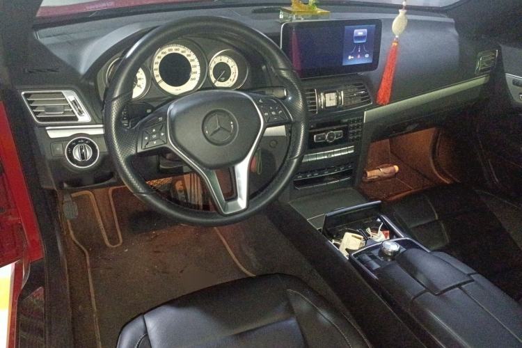 Used Mercedes-Benz E-Class 2014 E 200 Coupe Center Console