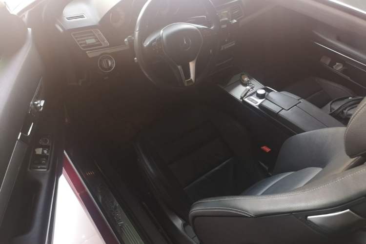 Used Mercedes-Benz E-Class 2014 E 200 Coupe Driver Seat