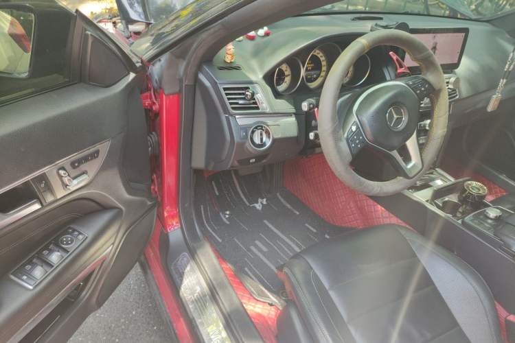 Used Mercedes-Benz E-Class 2014 E 260 Coupe Driver Seat