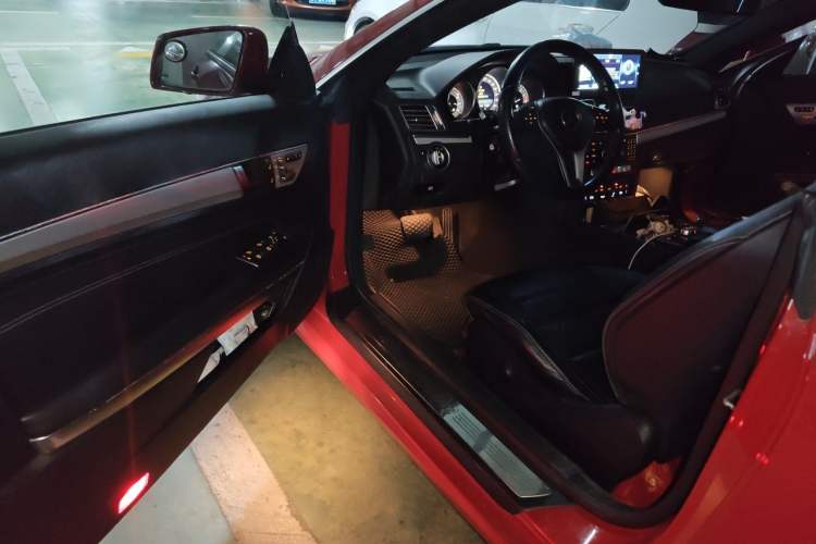Used Mercedes-Benz E-Class 2014 E 200 Coupe Driver Seat