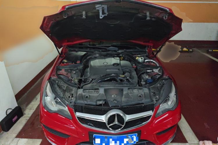 Used Mercedes-Benz E-Class 2014 E 200 Coupe Engine Bay