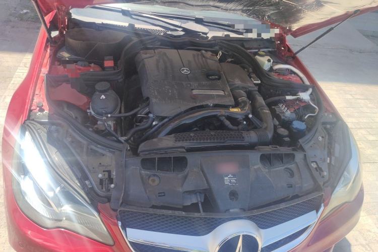Used Mercedes-Benz E-Class 2014 E 200 Coupe Engine Bay