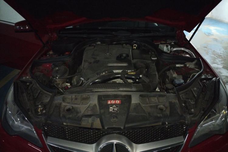 Used Mercedes-Benz E-Class 2014 E 200 Coupe Engine Bay