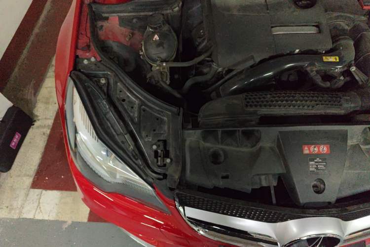 Used Mercedes-Benz E-Class 2014 E 200 Coupe Engine Bay Right