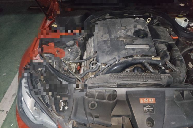Used Mercedes-Benz E-Class 2014 E 200 Coupe Engine Bay Right