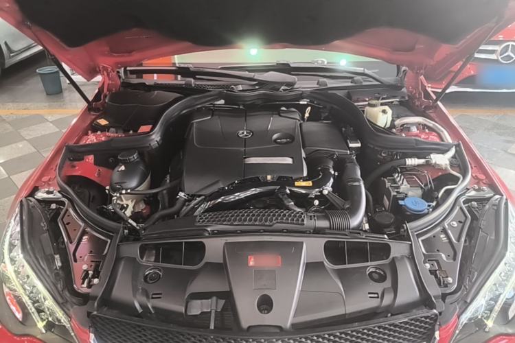 Used Mercedes-Benz E-Class 2014 E 260 Convertible Coupe Engine Bay