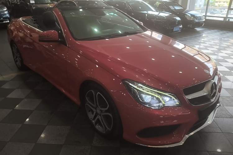Used Mercedes-Benz E-Class 2014 E 260 Convertible Coupe Exterior 1