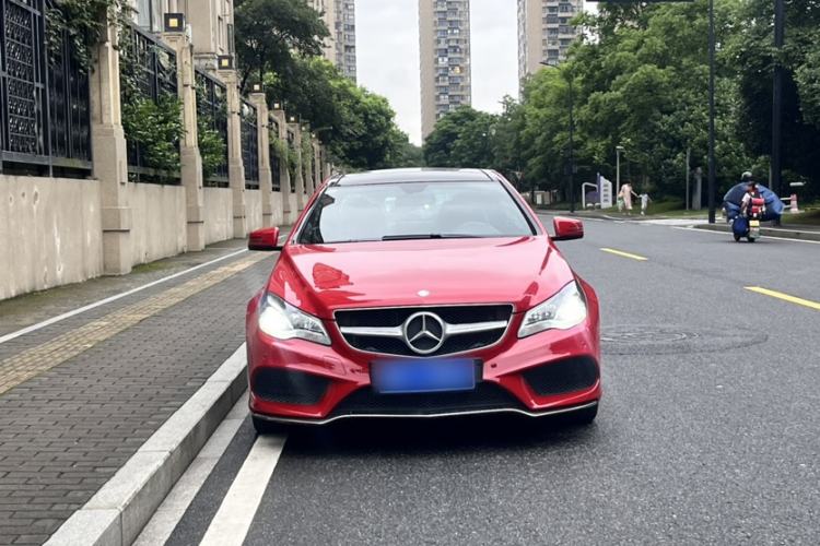Used Mercedes-Benz E-Class 2014 E 200 Coupe Exterior 2