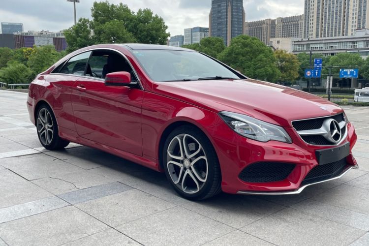 Used Mercedes-Benz E-Class 2014 E 200 Coupe Exterior 2