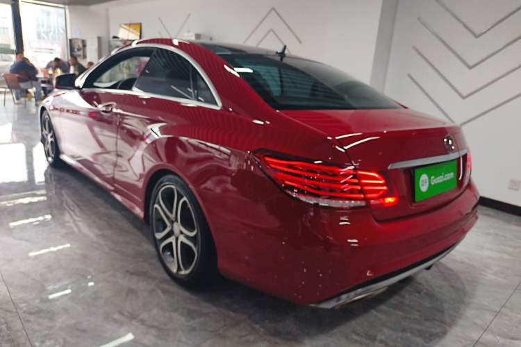 Used Mercedes-Benz E-Class 2014 E 200 Coupe Exterior 2