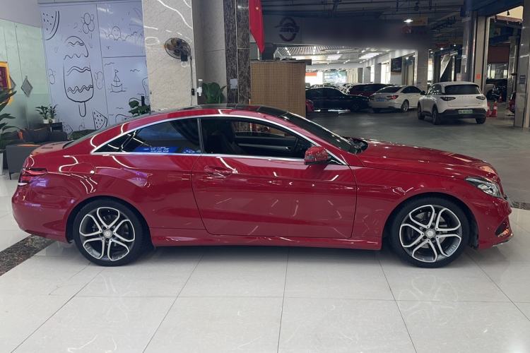 Used Mercedes-Benz E-Class 2014 E 200 Coupe Exterior 2