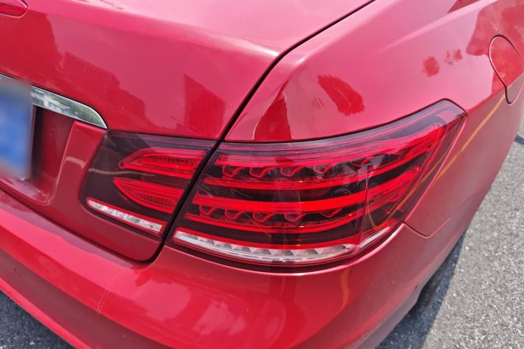 Used Mercedes-Benz E-Class 2014 E 200 Coupe Exterior 3
