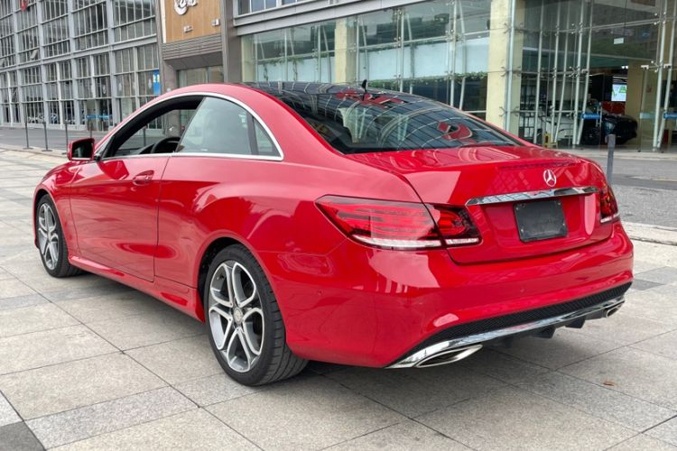 Used Mercedes-Benz E-Class 2014 E 200 Coupe Exterior 4