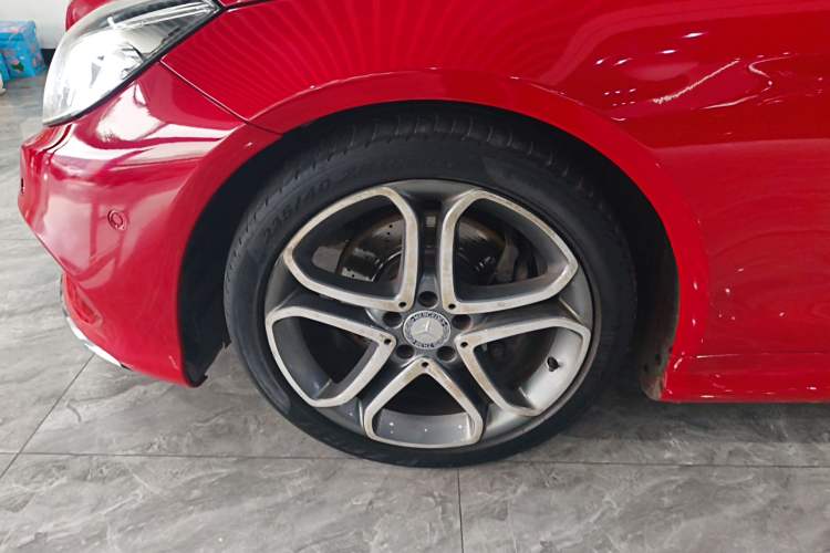 Used Mercedes-Benz E-Class 2014 E 200 Coupe Exterior 4